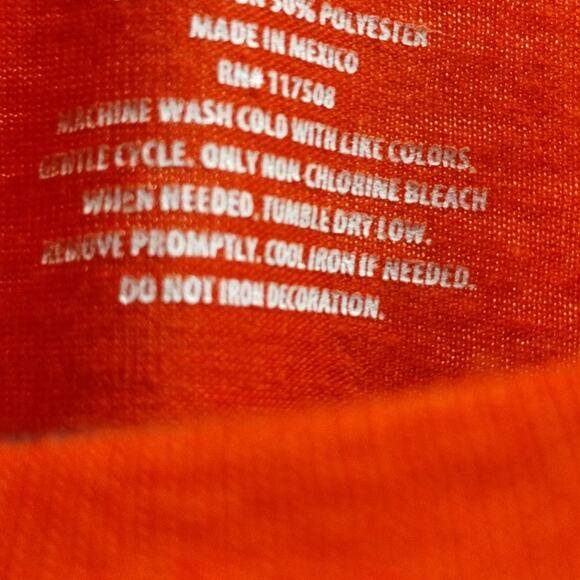 Hello Kitty Sanrio Women's Size Medium Short Sleeve Patriotic Graphic T-Shirt - Picture 5 of 5